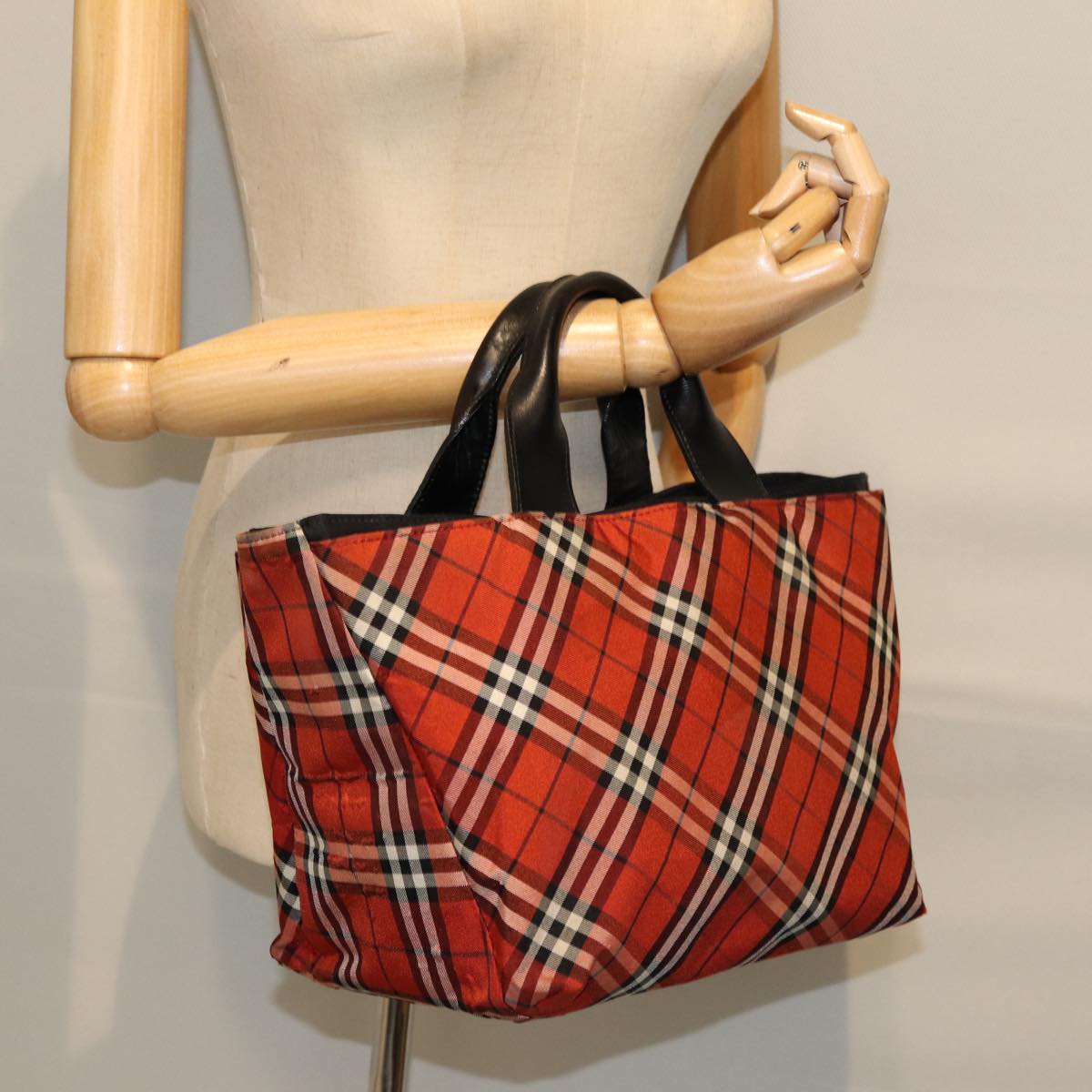 BURBERRY Nova Check Hand Bag Nylon Red Auth bs14384