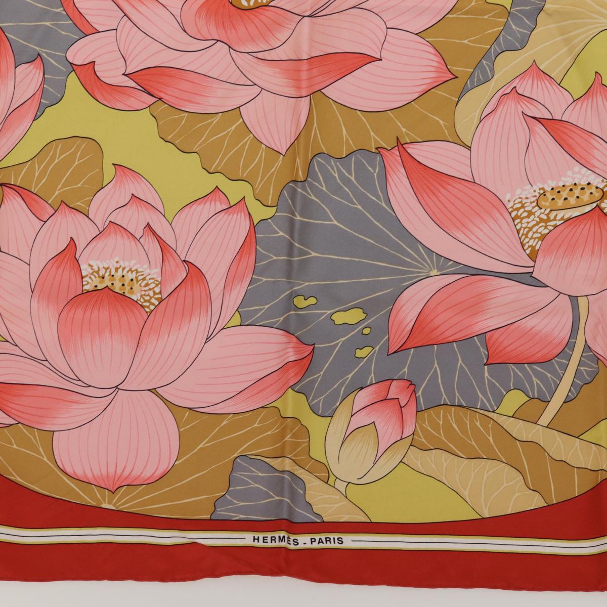 HERMES Carre 90 Scarf ”FLEURS DE LOTUS” Silk Red Auth bs14588