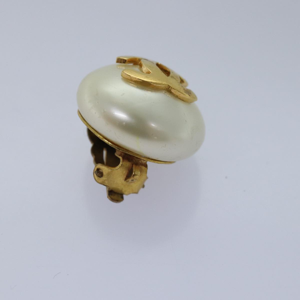 CHANEL Earring Gold CC Auth bs14624