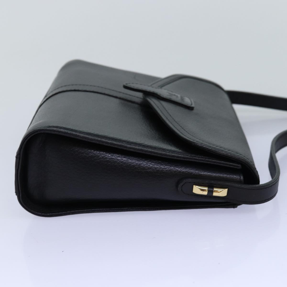 Burberrys Shoulder Bag Leather Black Auth bs14648