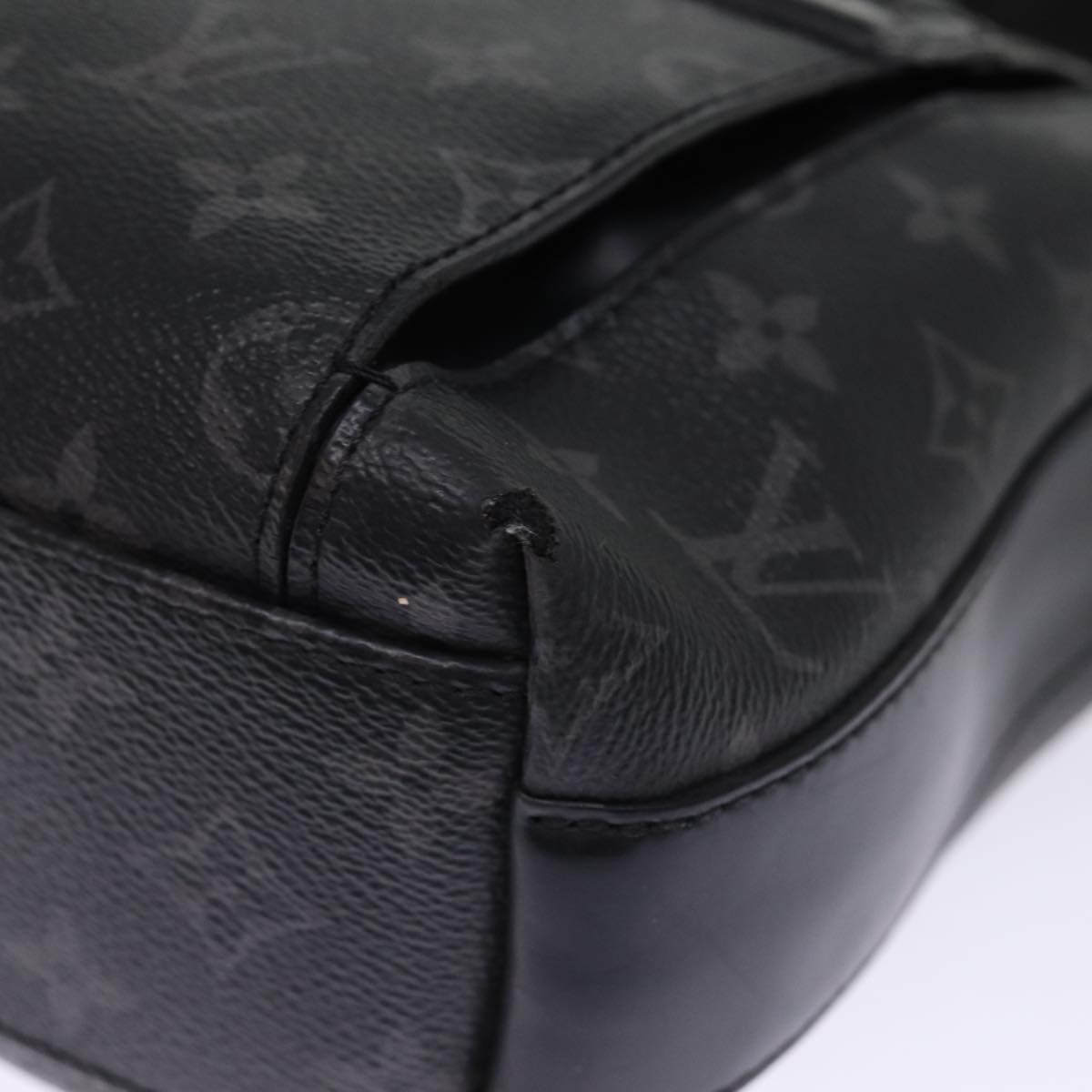 LOUIS VUITTON Monogram Eclipse Odyssey Messenger MM Bag M44224 LV Auth bs14669