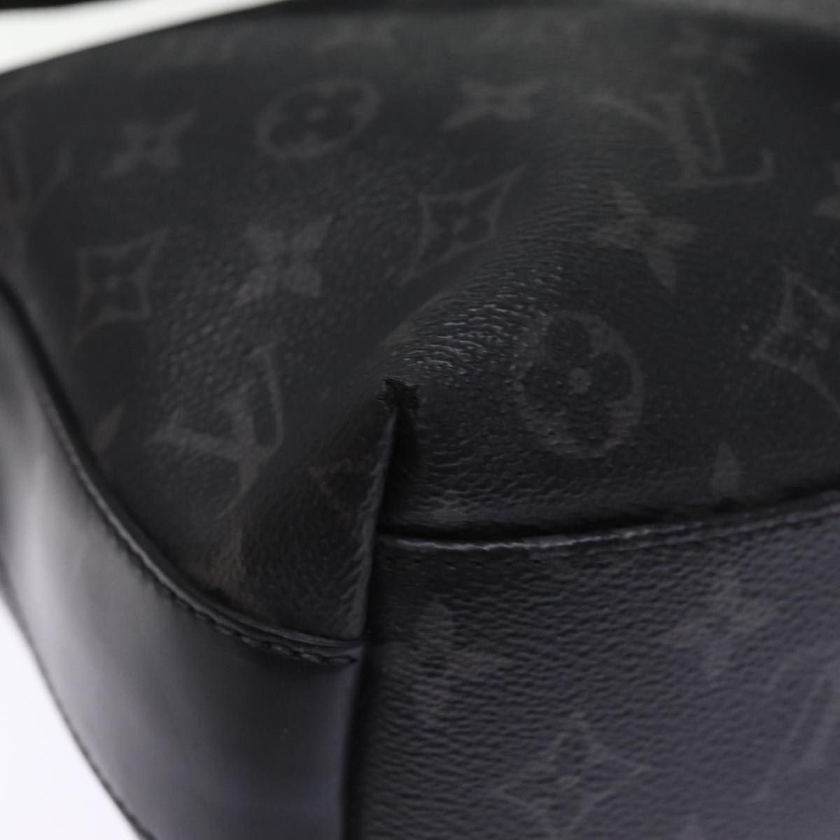 LOUIS VUITTON Monogram Eclipse Odyssey Messenger MM Bag M44224 LV Auth bs14669