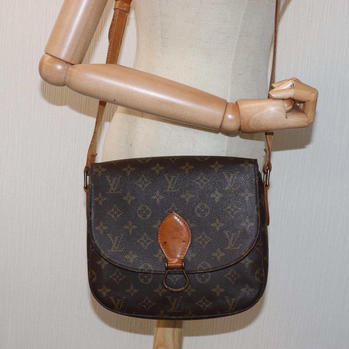 LOUIS VUITTON Monogram Saint Cloud GM Shoulder Bag M51242 LV Auth bs14700