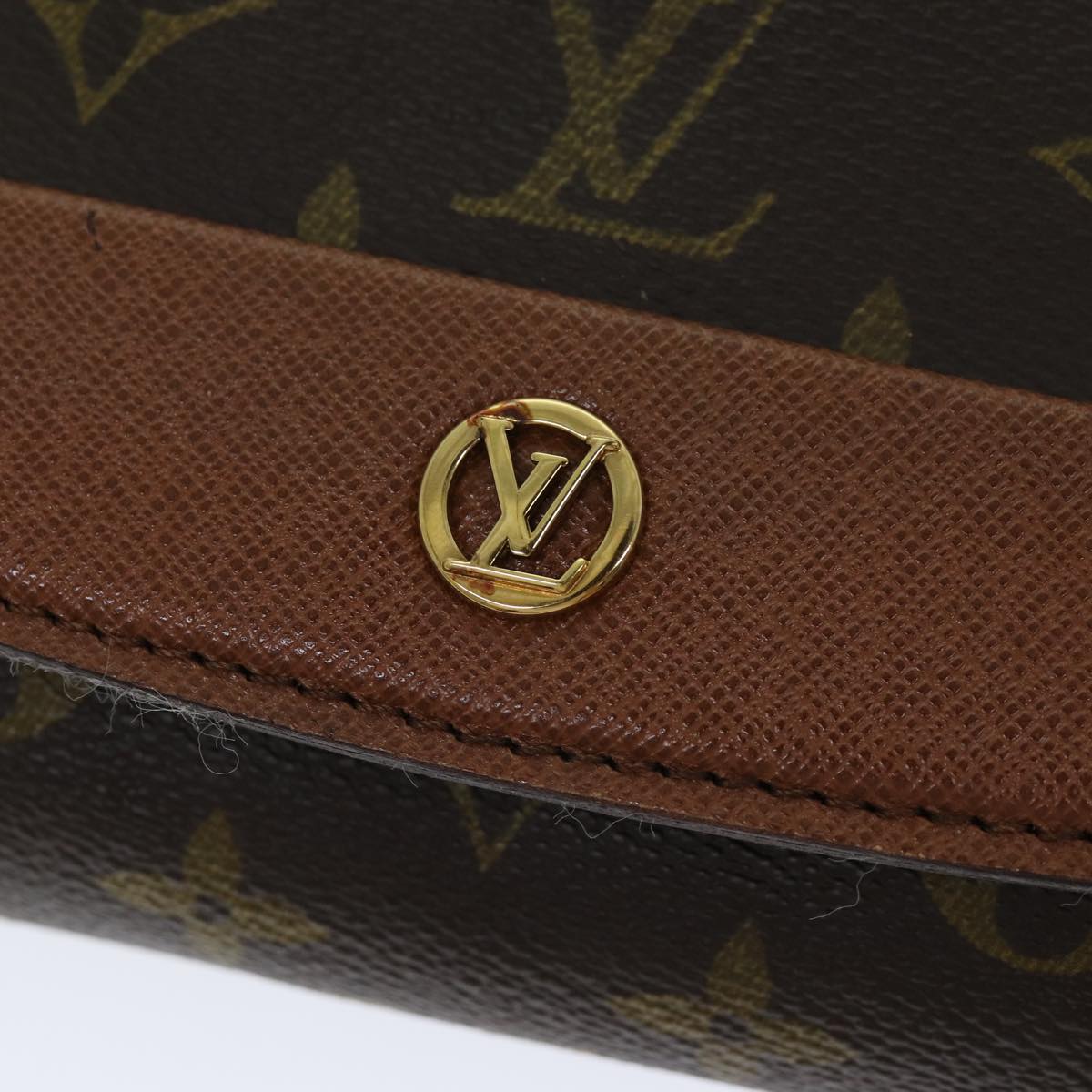 LOUIS VUITTON Monogram Bordeaux 27 Shoulder Bag M51797 LV Auth bs14894