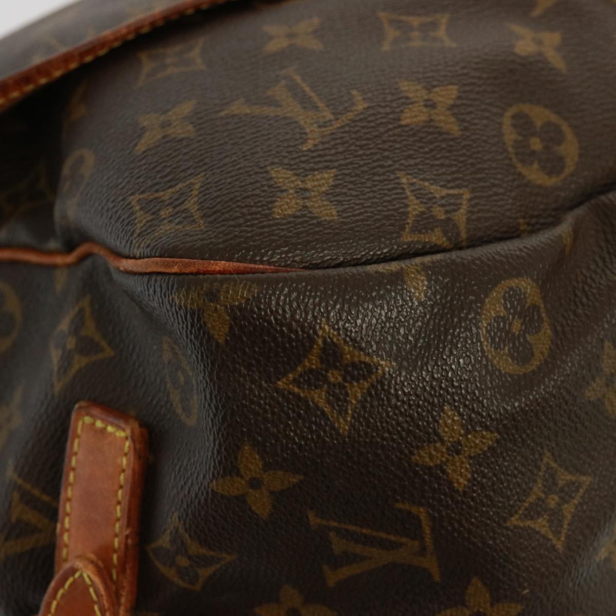 LOUIS VUITTON Monogram Saumur 35 Shoulder Bag M42254 LV Auth bs14898