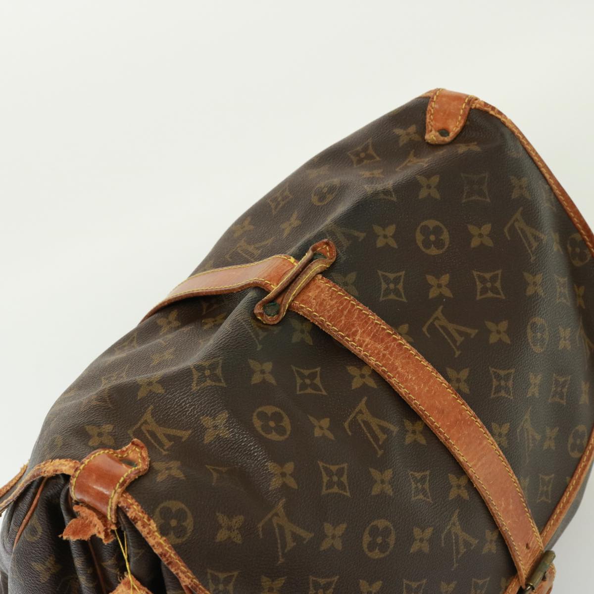 LOUIS VUITTON Monogram Saumur 35 Shoulder Bag M42254 LV Auth bs14898