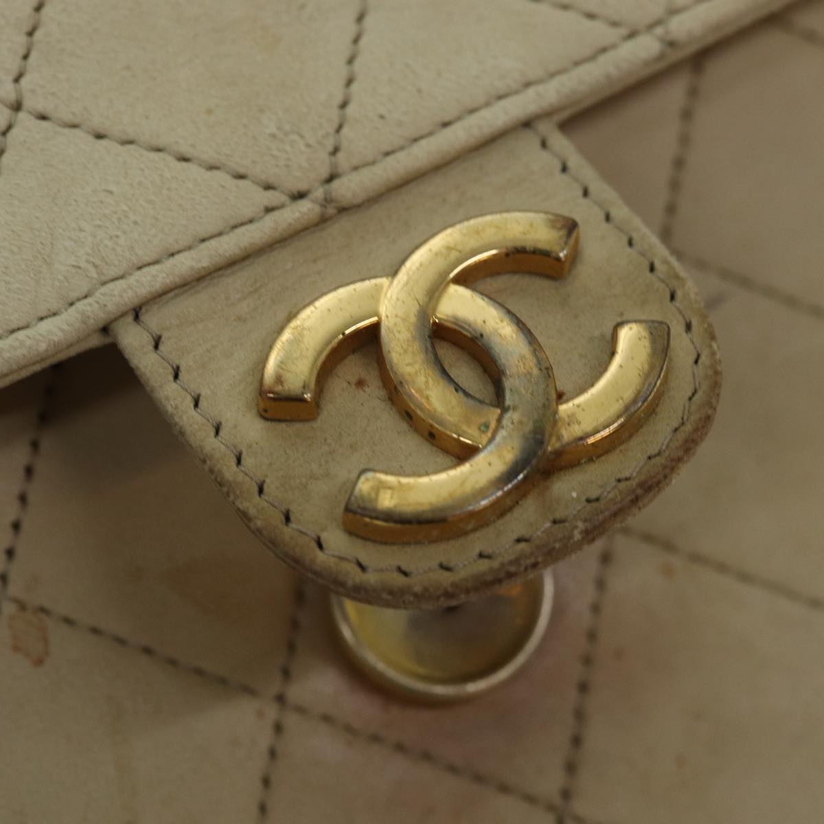 CHANEL Matelasse Chain Shoulder Bag Lamb Skin Beige CC Auth bs14909