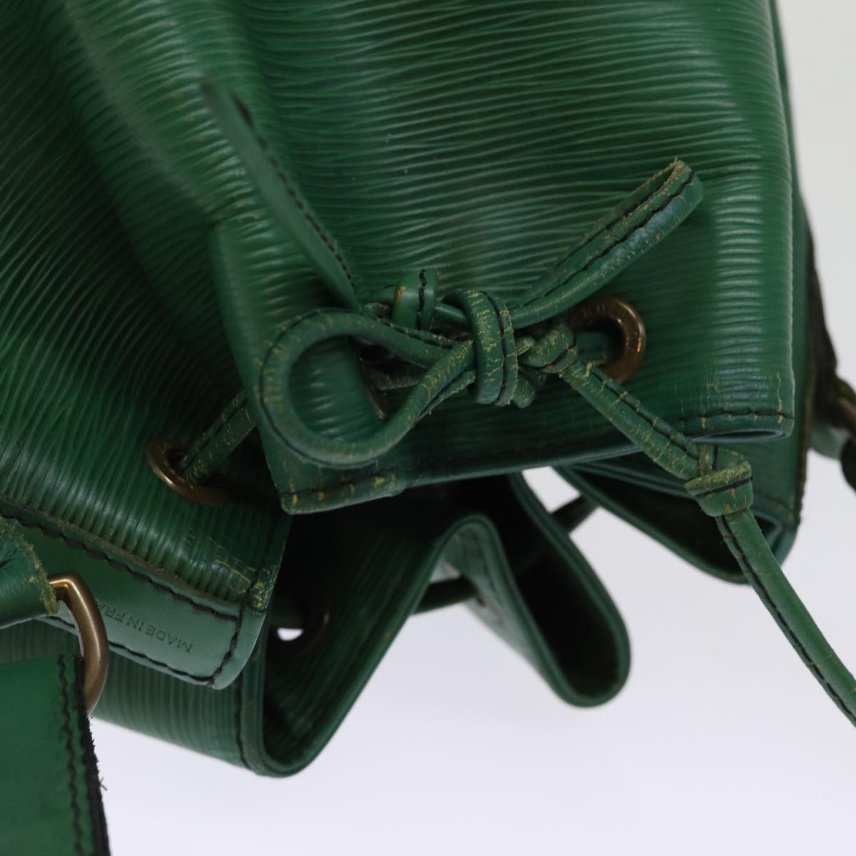 LOUIS VUITTON Epi Petit Noe Shoulder Bag Green M44104 LV Auth bs14936