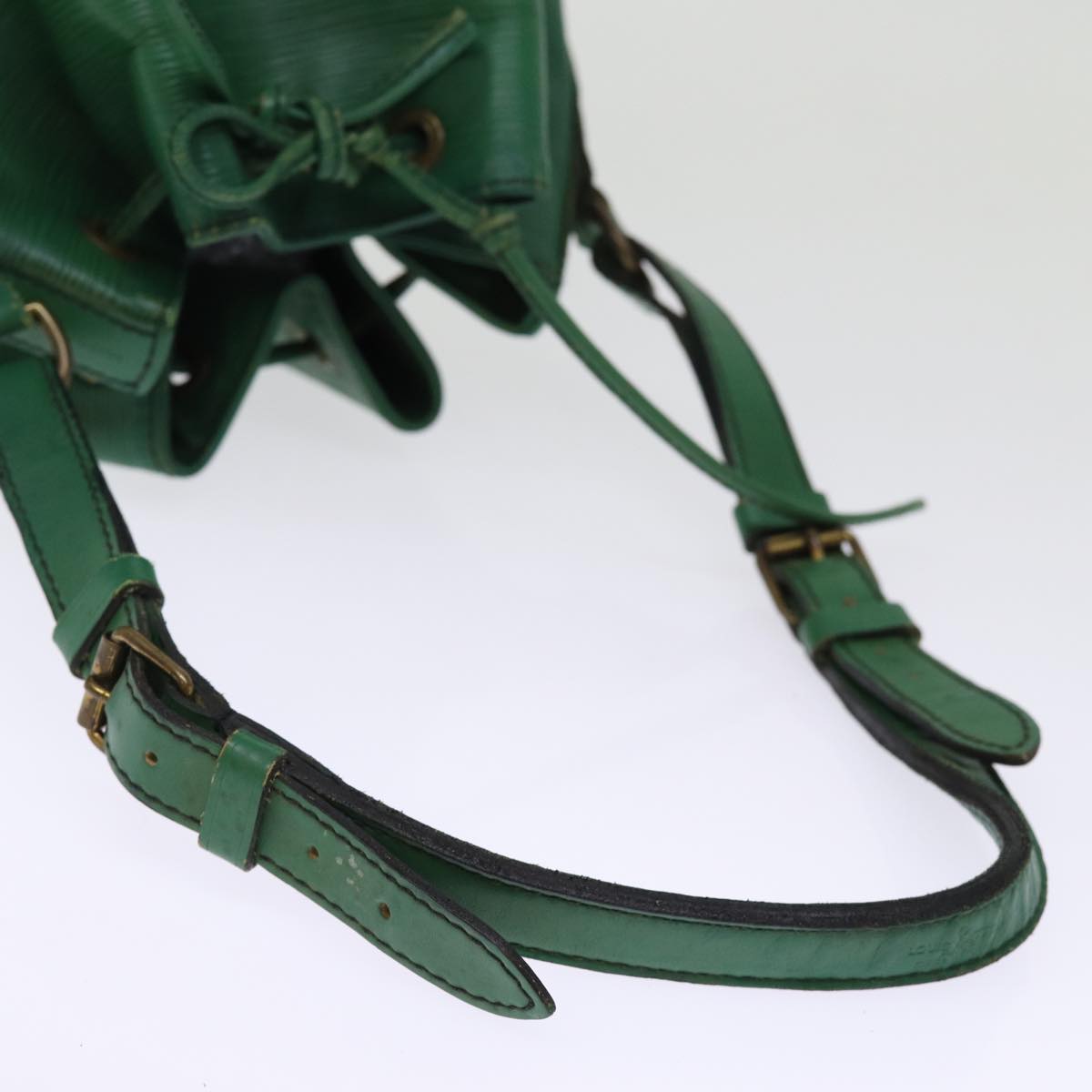 LOUIS VUITTON Epi Petit Noe Shoulder Bag Green M44104 LV Auth bs14936