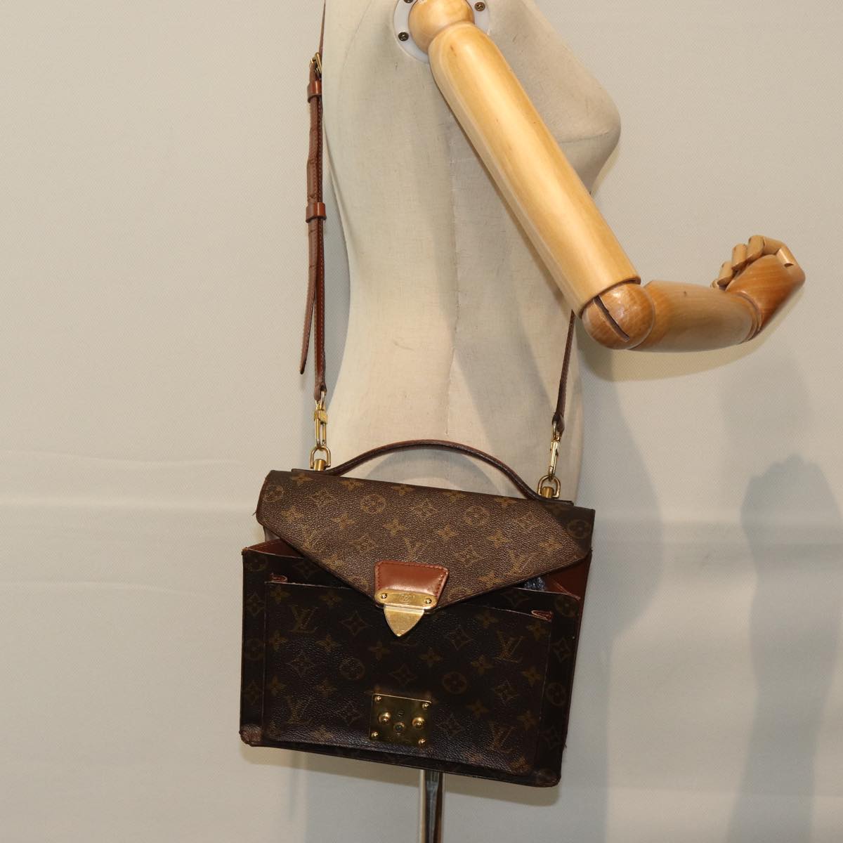 LOUIS VUITTON Monogram Monceau 26 Shoulder Bag M51187 LV Auth bs14955