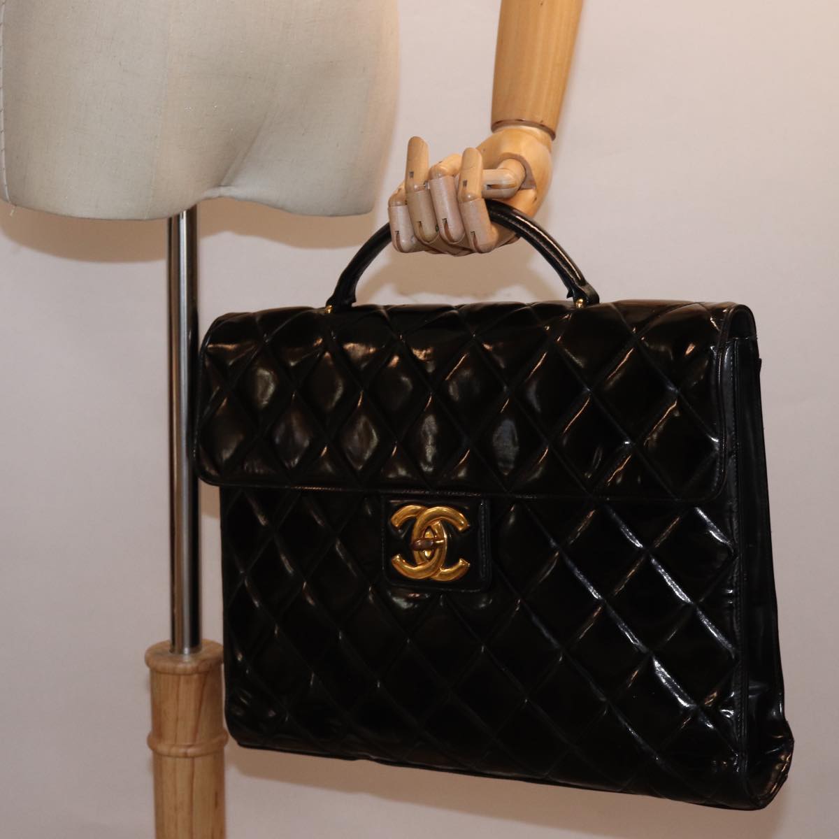 CHANEL Matelasse Briefcase Enamel Black CC Auth bs15000