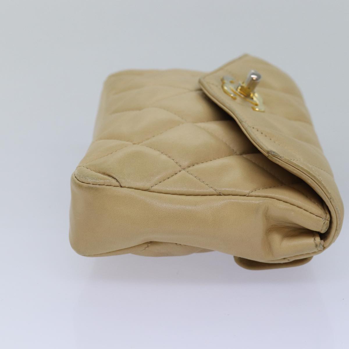 CHANEL Matelasse Waist bag Lamb Skin Beige CC Auth bs15008