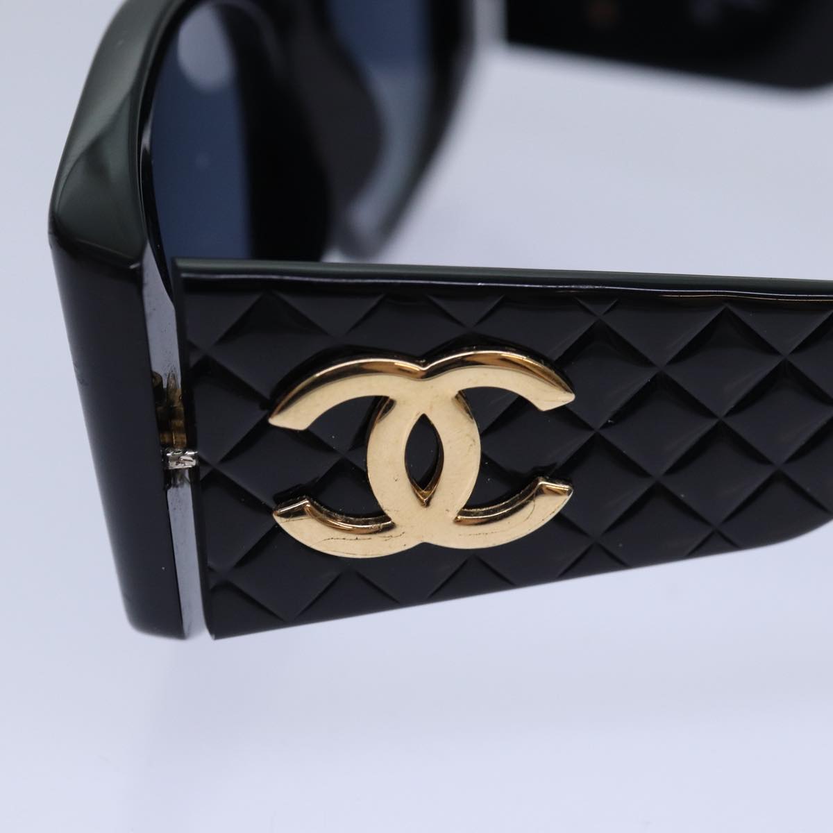 CHANEL Sunglasses plastic Black CC Auth bs15082