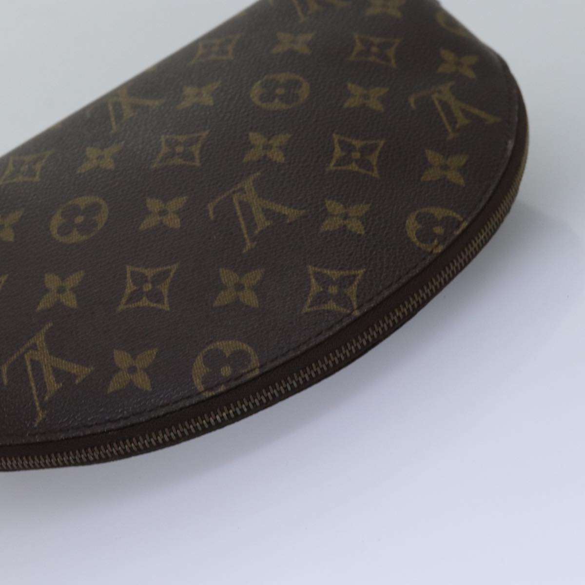 LOUIS VUITTON Monogram Trousse Demi Ronde Cosmetic Pouch M47520 LV Auth bs15147