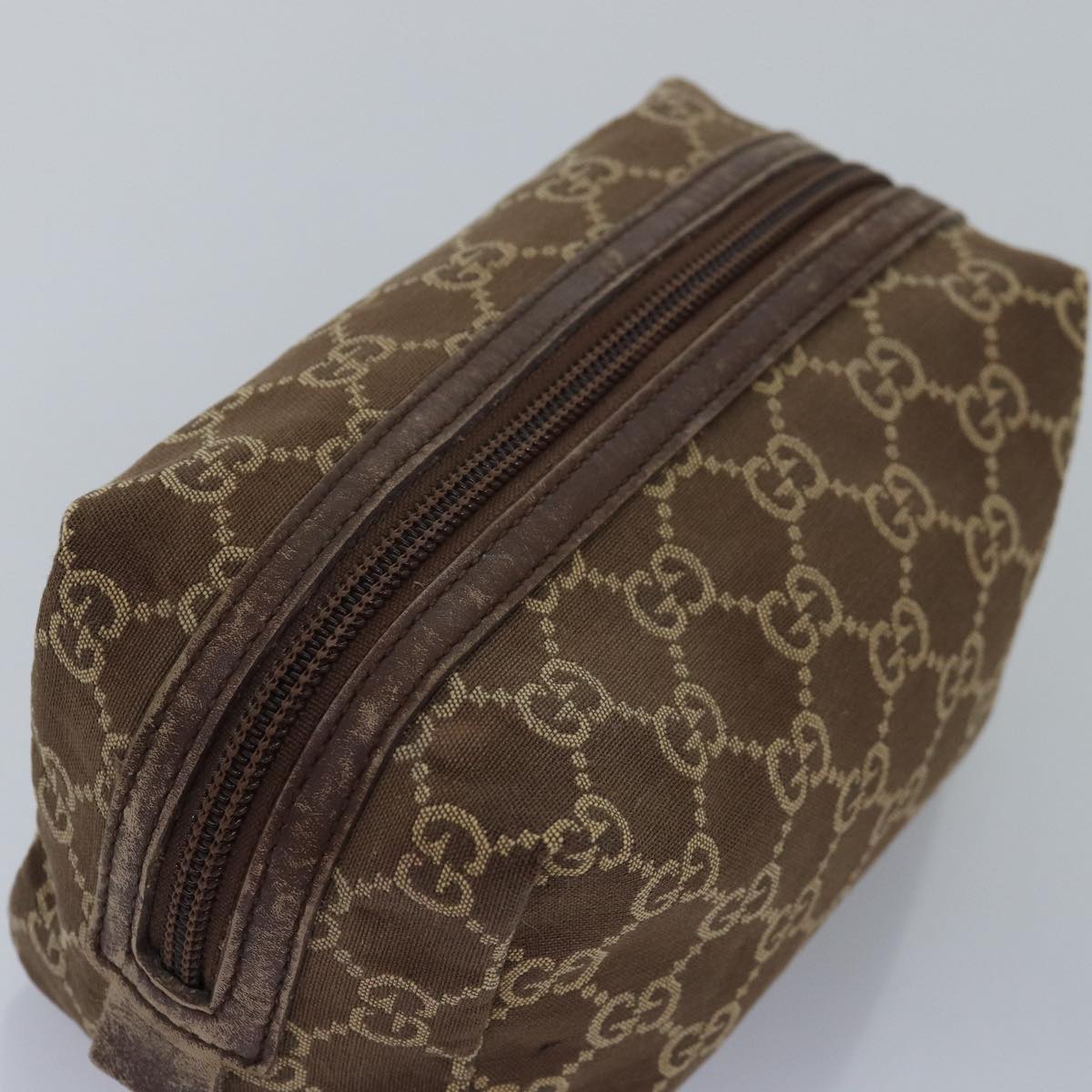 GUCCI GG Canvas Pouch Brown 039 1117 Auth bs15211