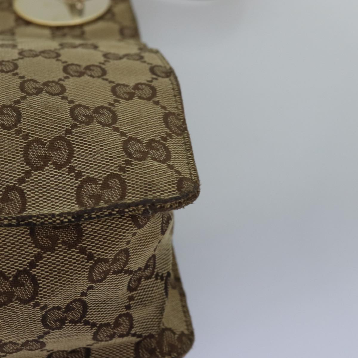 GUCCI GG Canvas Shoulder Bag Beige 120841 Auth bs15248