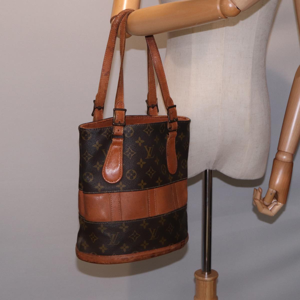 LOUIS VUITTON Monogram Bucket PM Shoulder Bag USA limited M42238 LV Auth bs15284