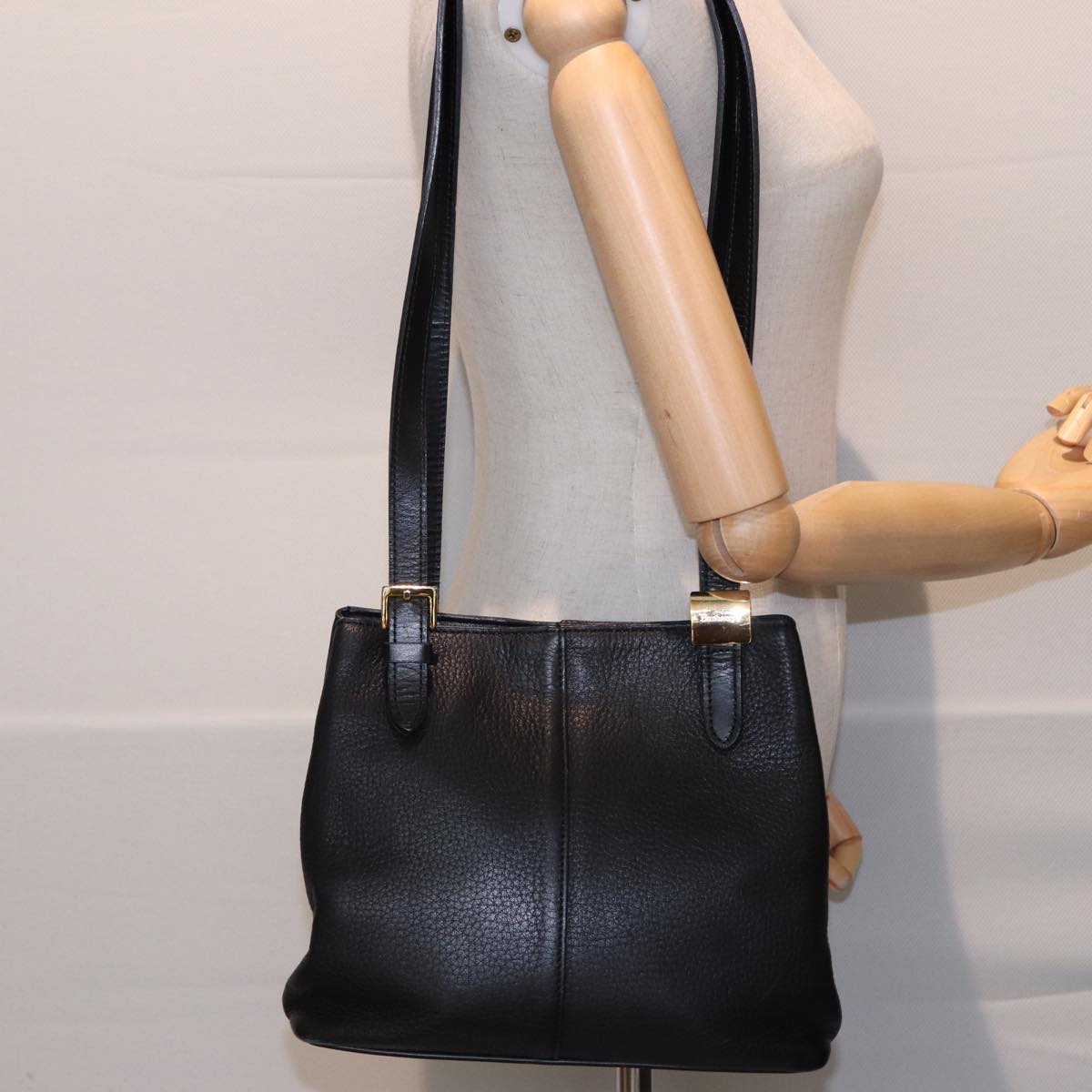 Burberrys Shoulder Bag Leather Black Auth bs15362