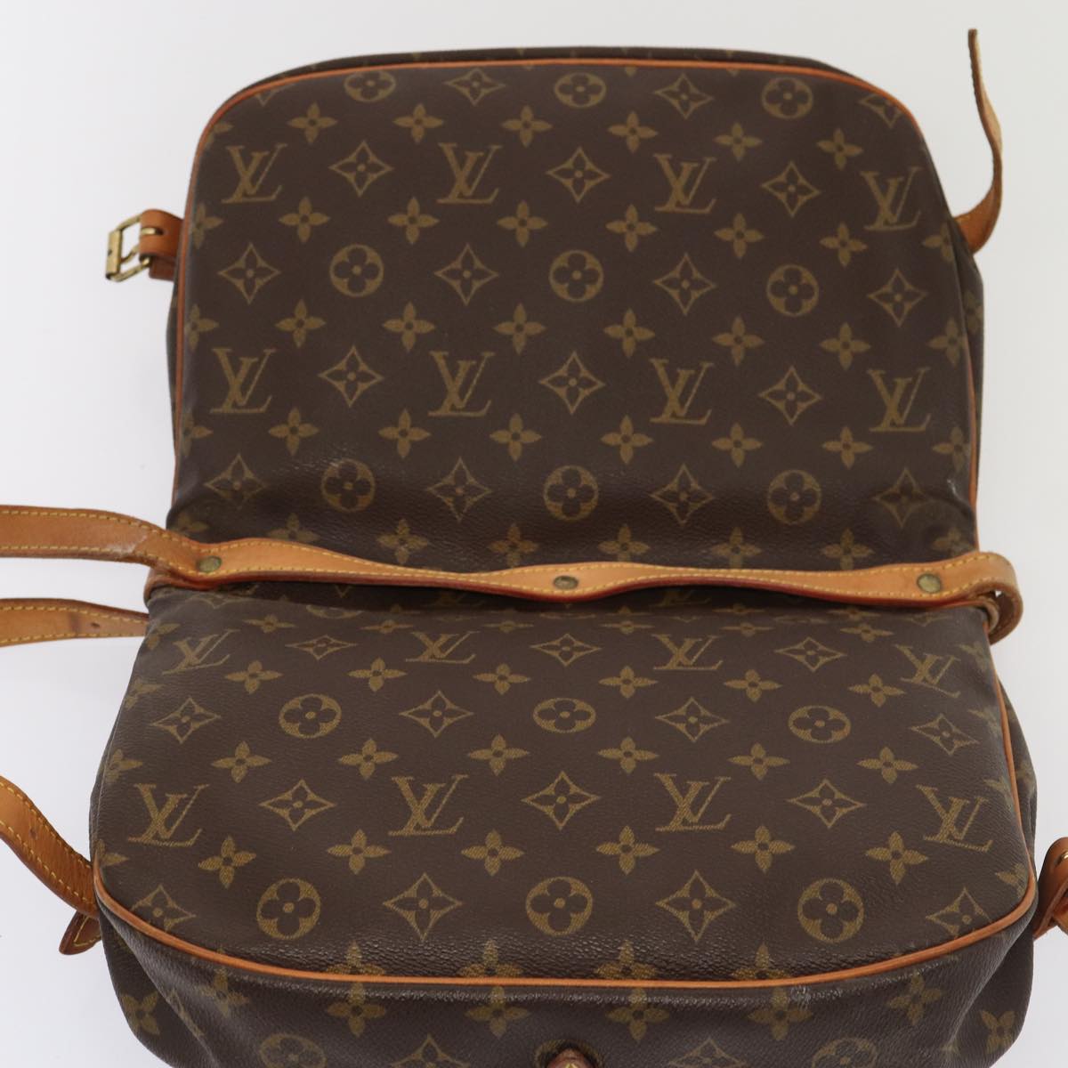 LOUIS VUITTON Monogram Saumur 30 Shoulder Bag M42256 LV Auth bs15389