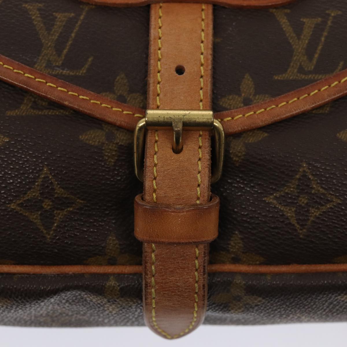 LOUIS VUITTON Monogram Saumur 30 Shoulder Bag M42256 LV Auth bs15389