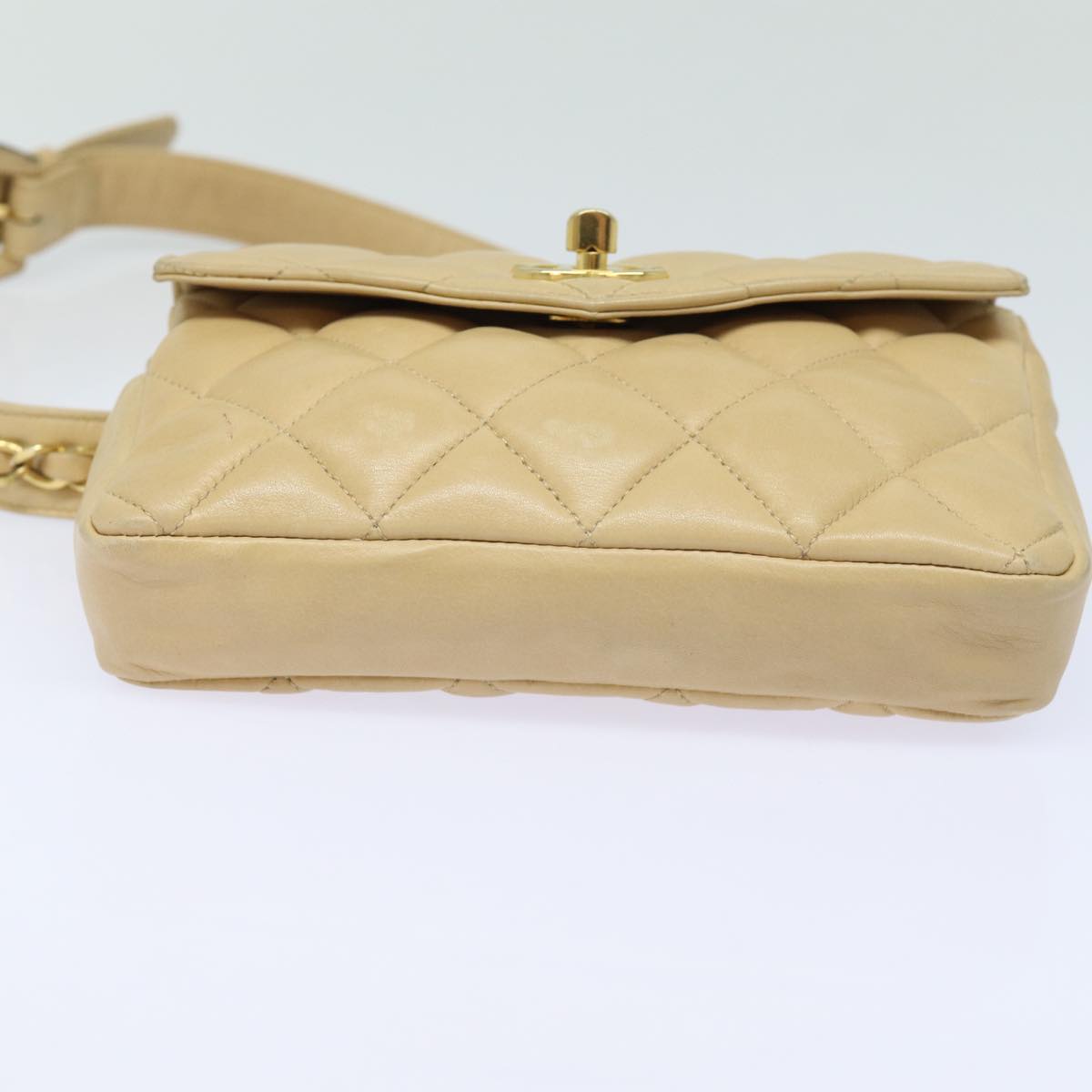 CHANEL Matelasse Waist bag Leather Beige CC Auth bs15439