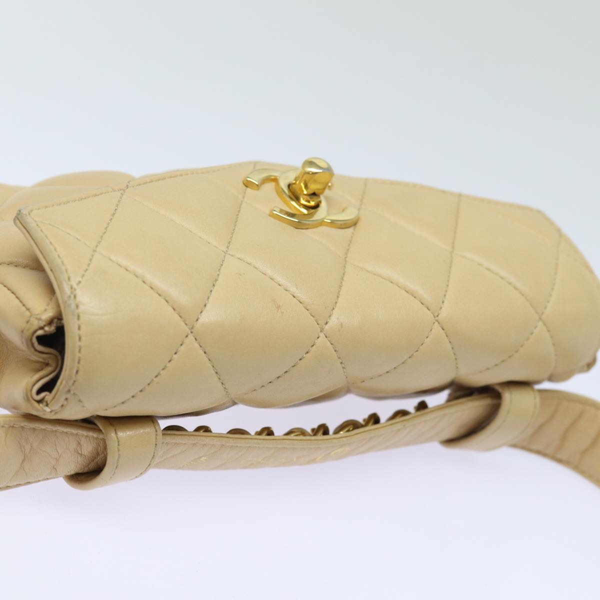 CHANEL Matelasse Waist bag Leather Beige CC Auth bs15439