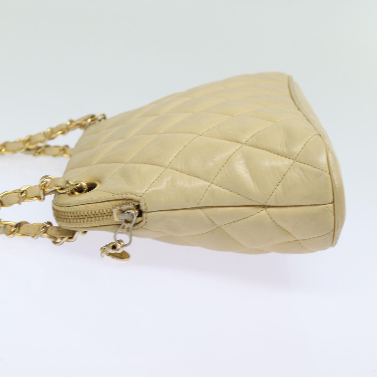 CHANEL Matelasse Chain Shoulder Bag Leather Beige CC Auth bs15440