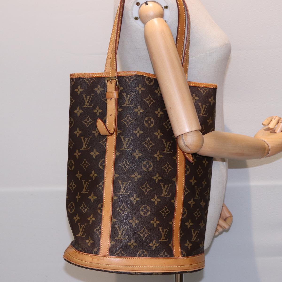 LOUIS VUITTON Monogram Bucket GM Shoulder Bag M42236 LV Auth bs15518