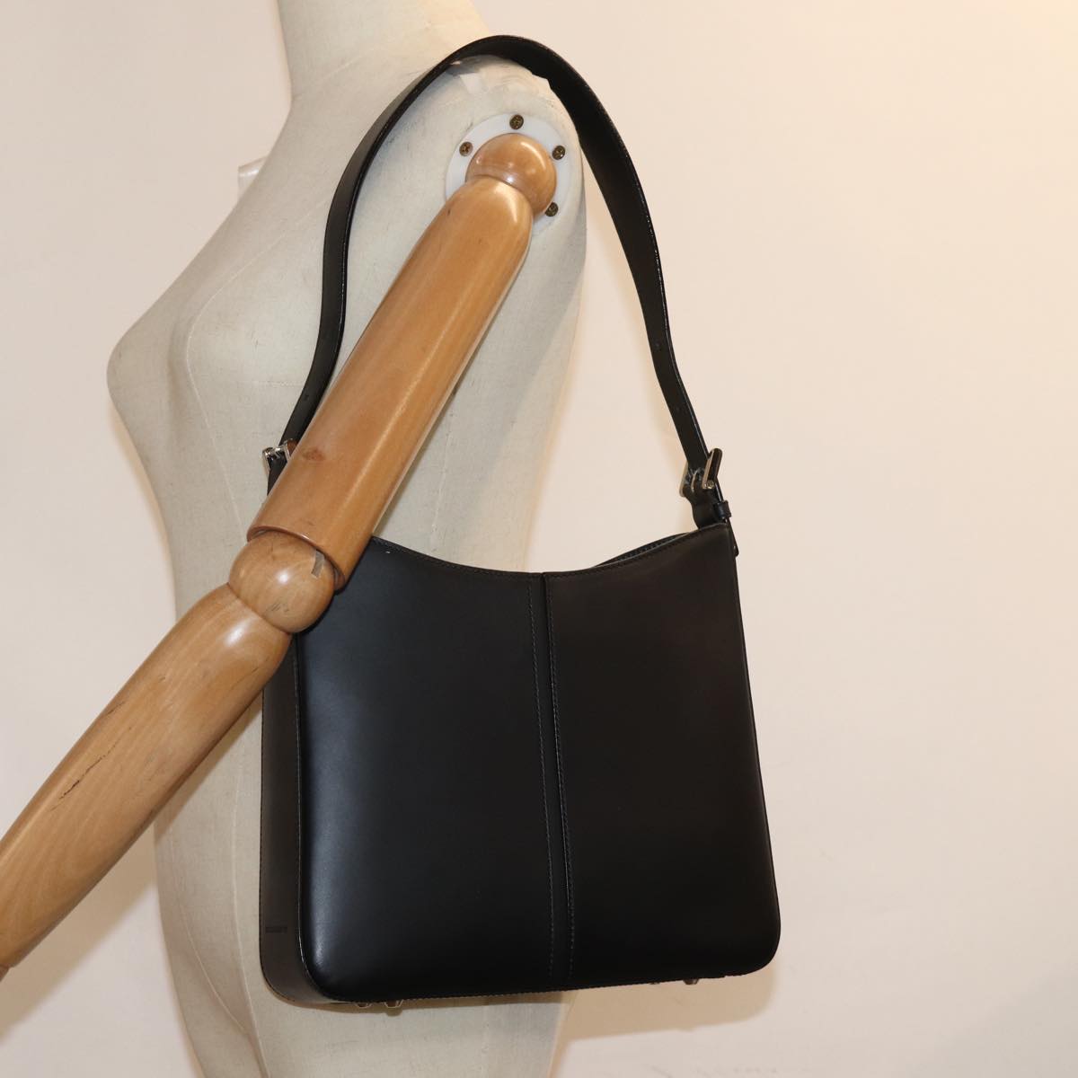 BURBERRY Shoulder Bag Leather Black Auth bs15614