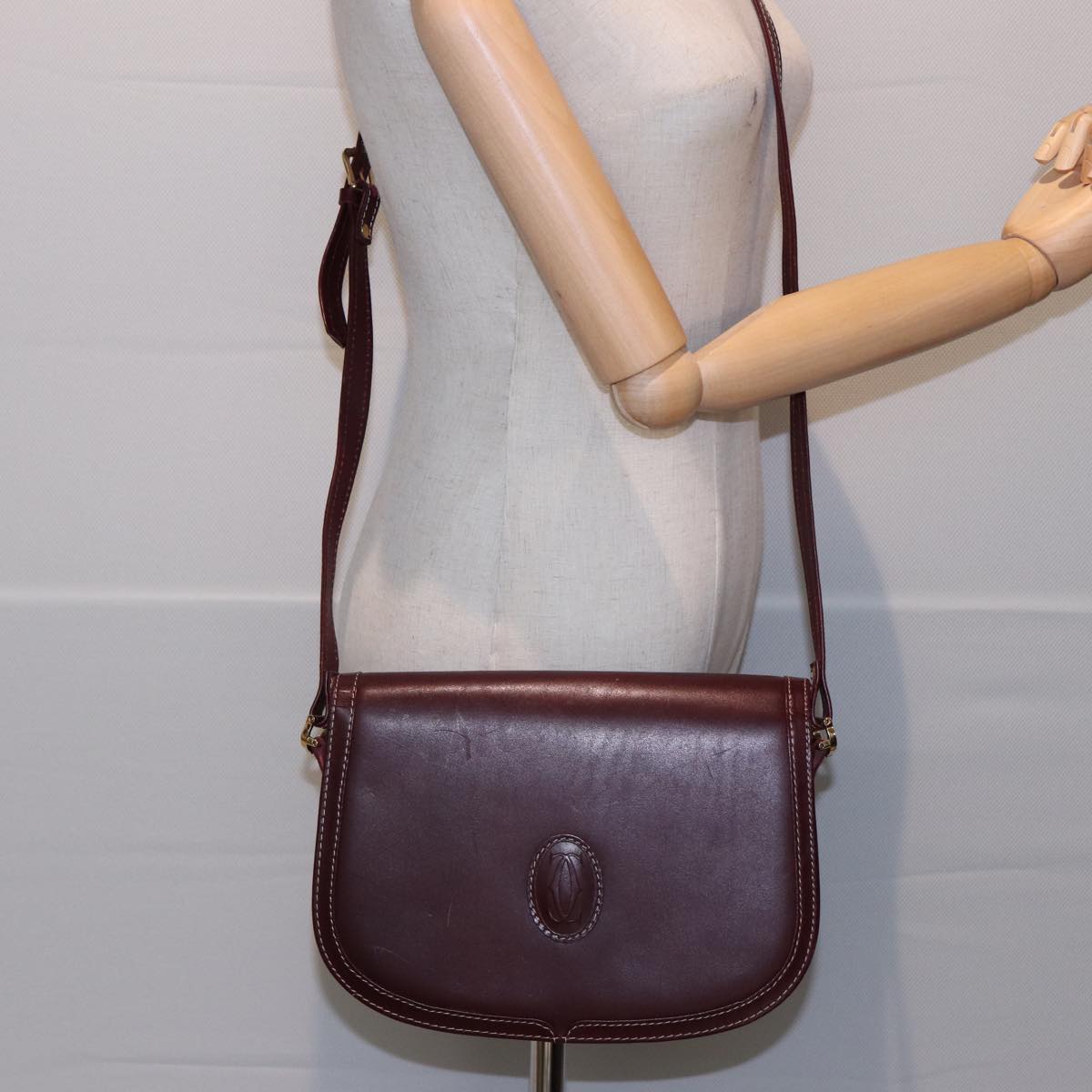 CARTIER Shoulder Bag Leather Wine Red Auth bs15690