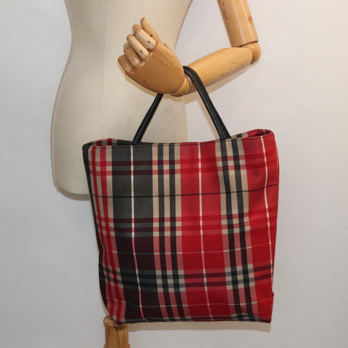 BURBERRY Nova Check Hand Bag Canvas Red Black Auth bs15729