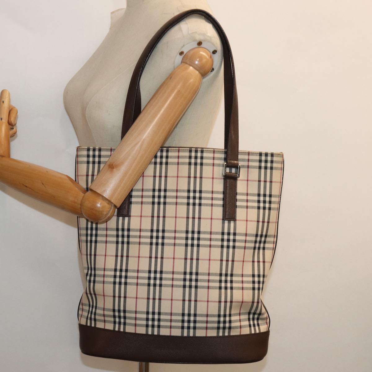 BURBERRY Nova Check Tote Bag Canvas Beige Auth bs15736