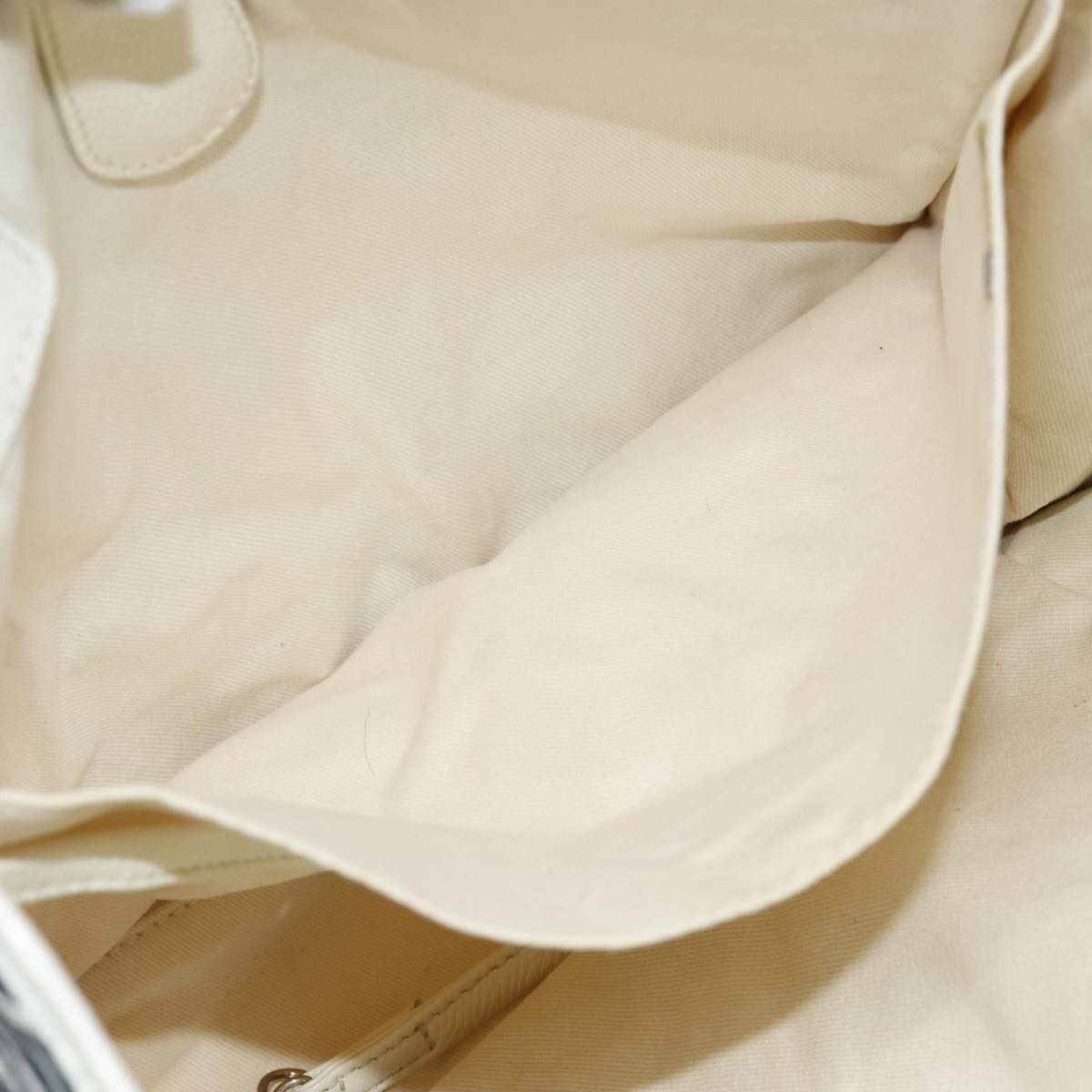 CHANEL Tote Bag Canvas White CC Auth bs15848