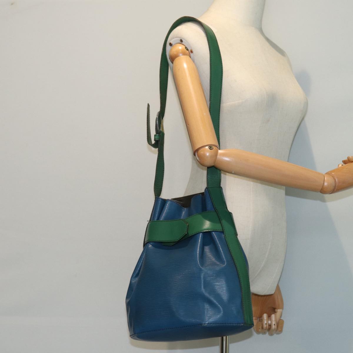 LOUIS VUITTON Epi Sac Depaule PM Shoulder Bag Bicolor Blue Green Auth bs15925