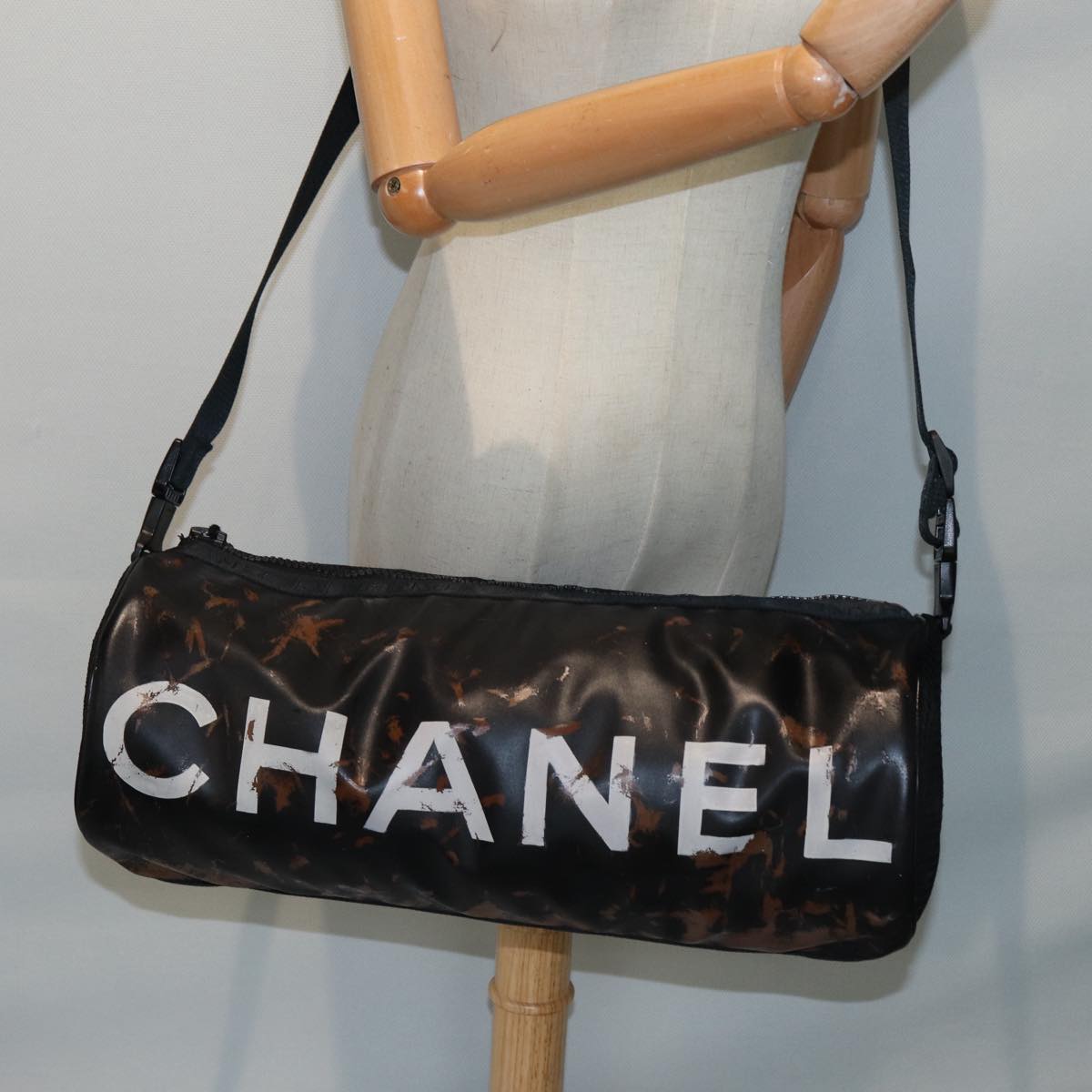 CHANEL Mini Drum Sports Line Shoulder Bag Patent leather Black CC Auth bs16050