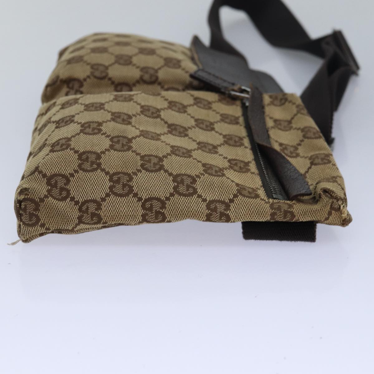 GUCCI GG Canvas Waist bag Beige 28566 Auth bs16083