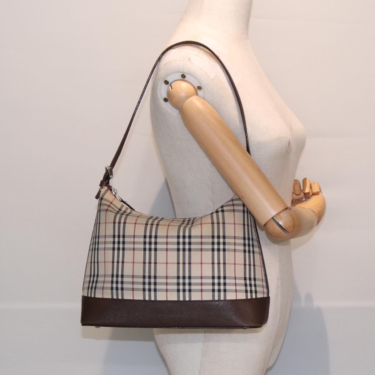 BURBERRY Nova Check Shoulder Bag Canvas Beige Auth bs16100