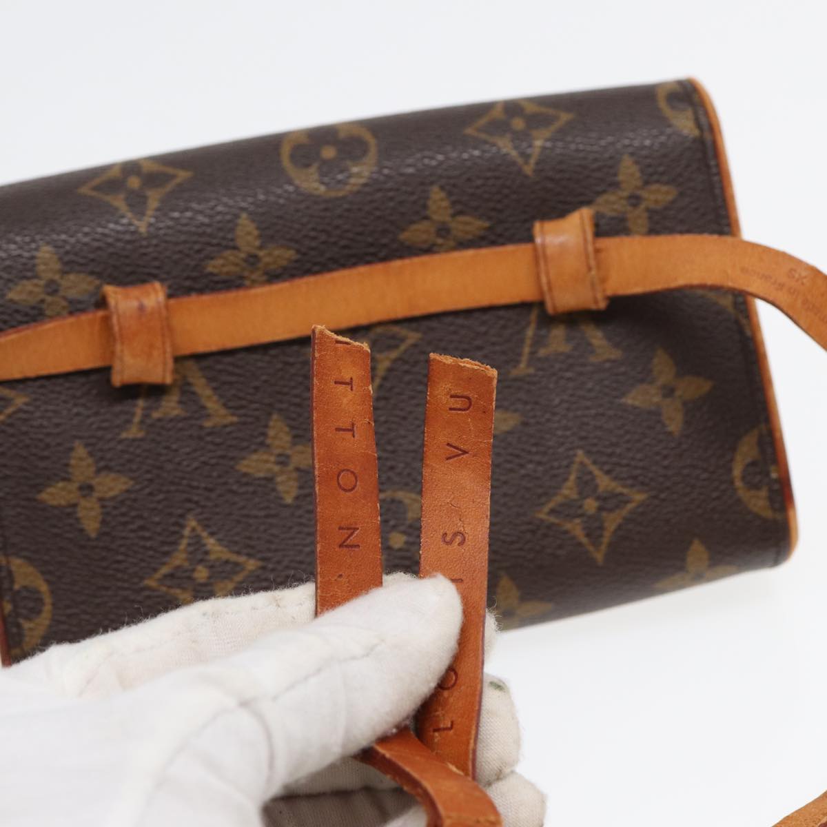 LOUIS VUITTON Monogram Pochette Florentine Waist bag M51855 LV Auth bs16119