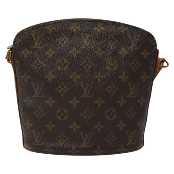 CHANEL Matelasse Pouch Enamel Beige CC Auth bs16140