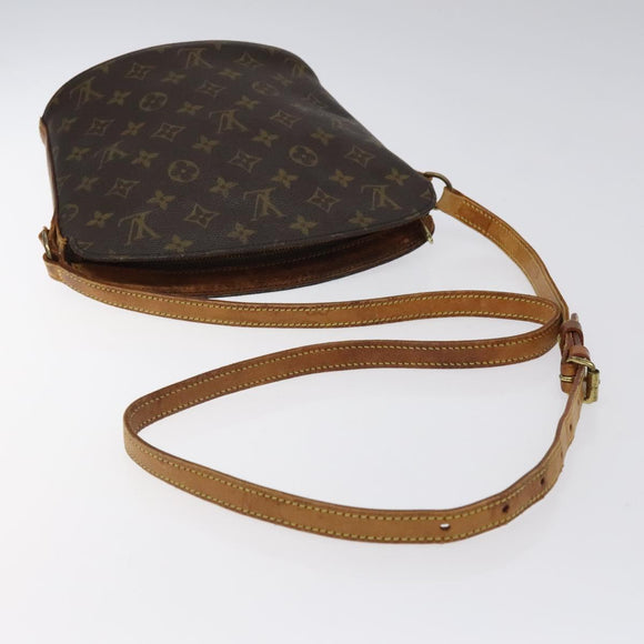 CHANEL Matelasse Pouch Enamel Beige CC Auth bs16140