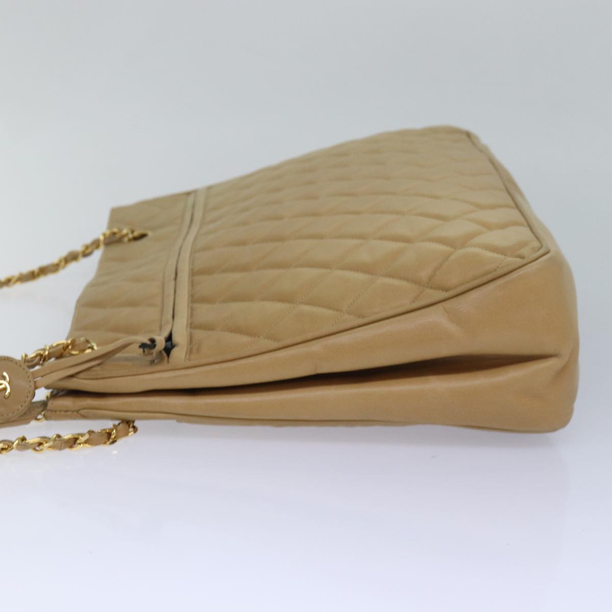 CHANEL Matelasse Chain Shoulder Bag Leather Beige CC Auth bs16256