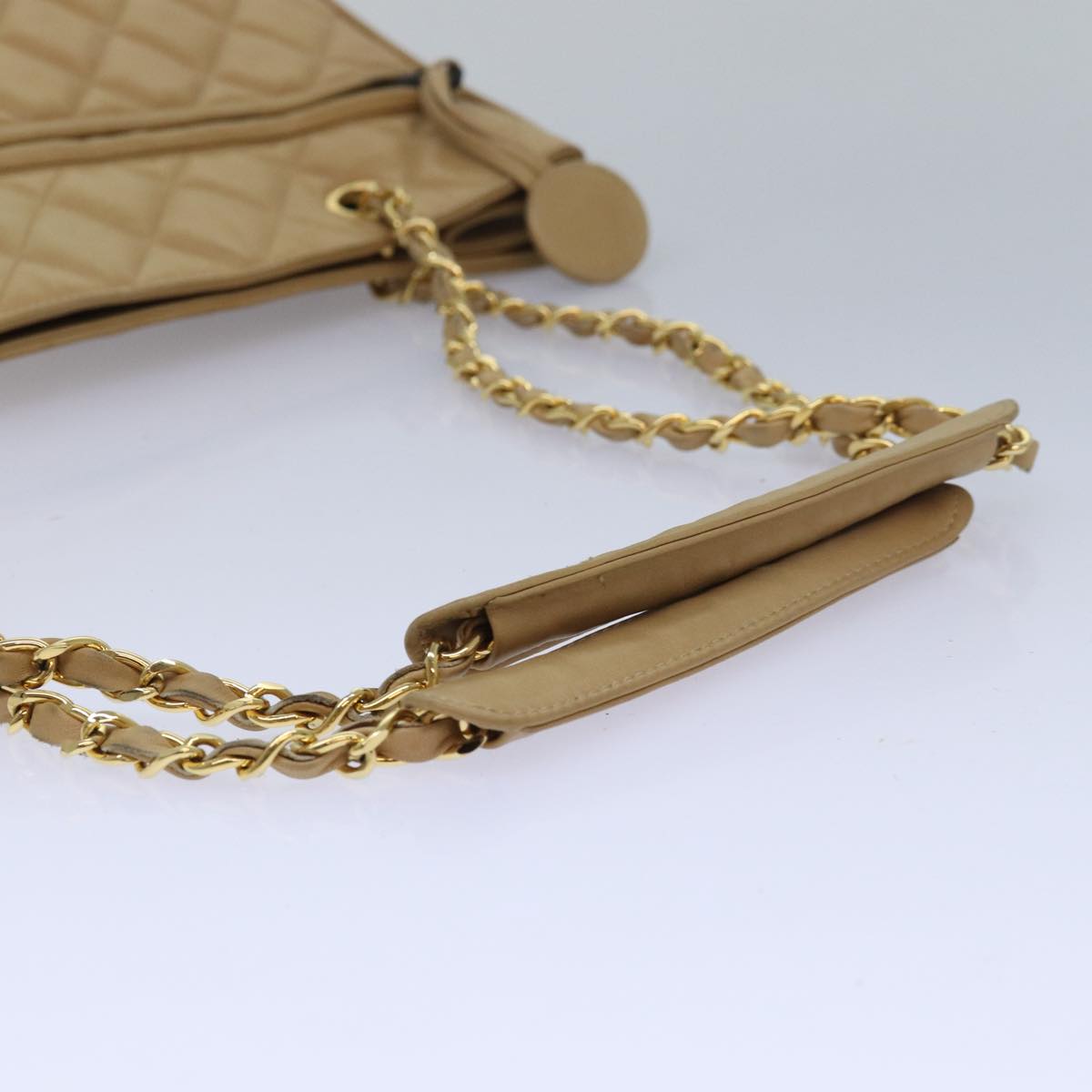 CHANEL Matelasse Chain Shoulder Bag Leather Beige CC Auth bs16256