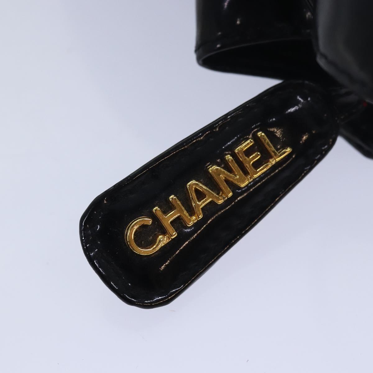 CHANEL Matelasse Waist bag Enamel Black CC Auth bs16259