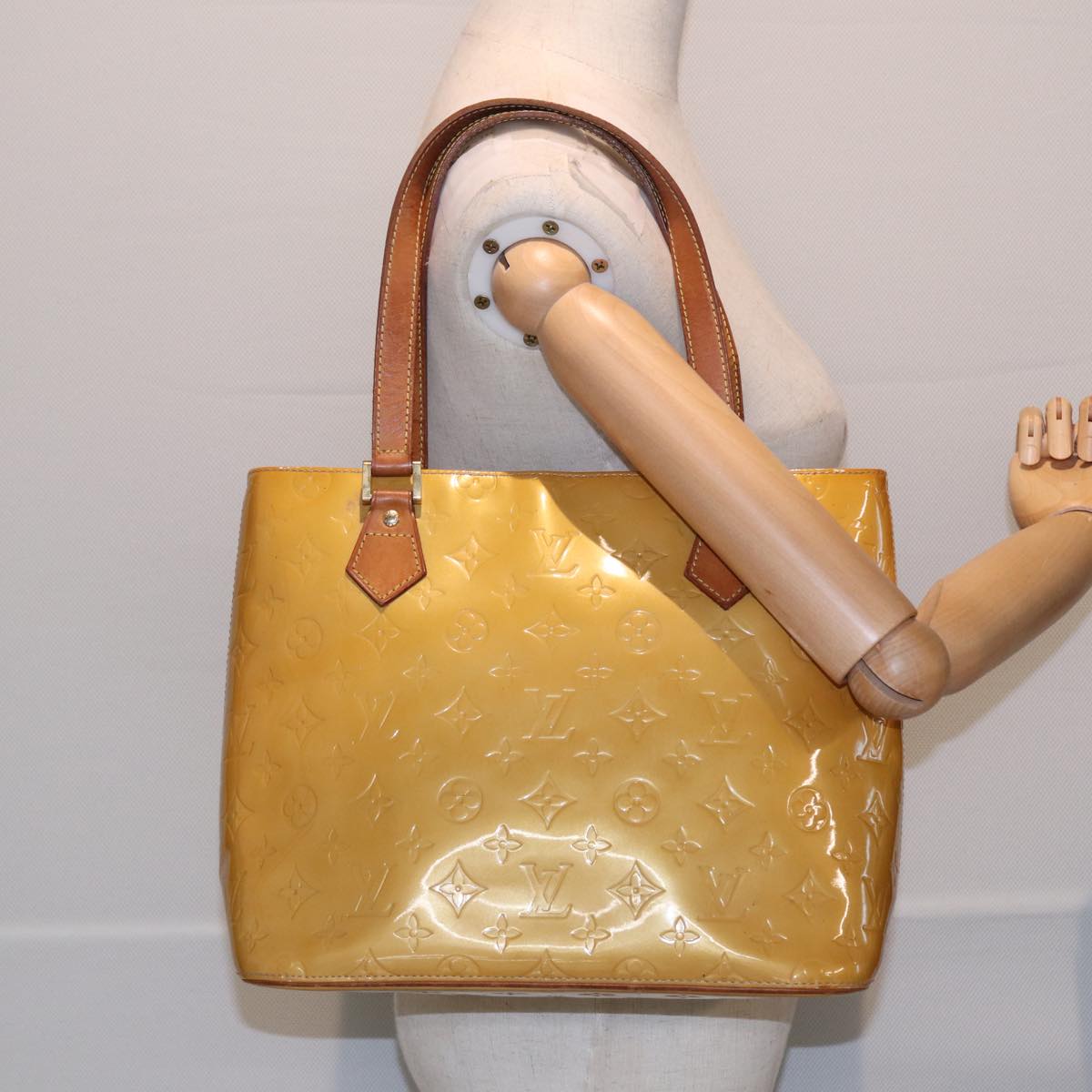 LOUIS VUITTON Monogram Vernis Houston Hand Bag Beige M91004 LV Auth bs16425