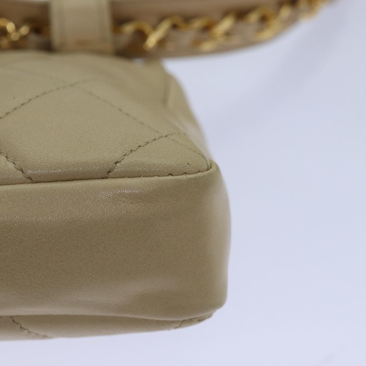 CHANEL Matelasse Waist bag Lamb Skin Beige CC Auth bs16597