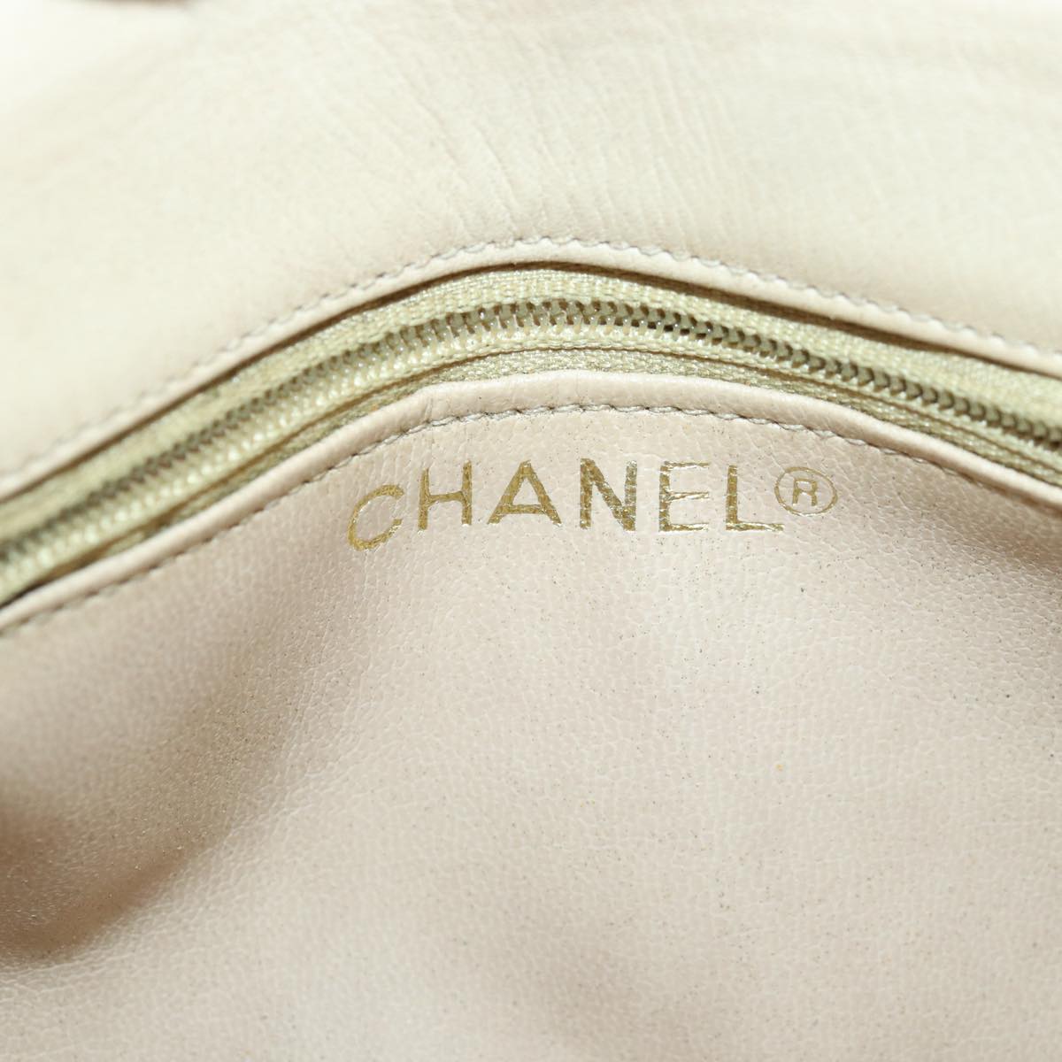 CHANEL Matelasse Waist bag Lamb Skin Beige CC Auth bs16597