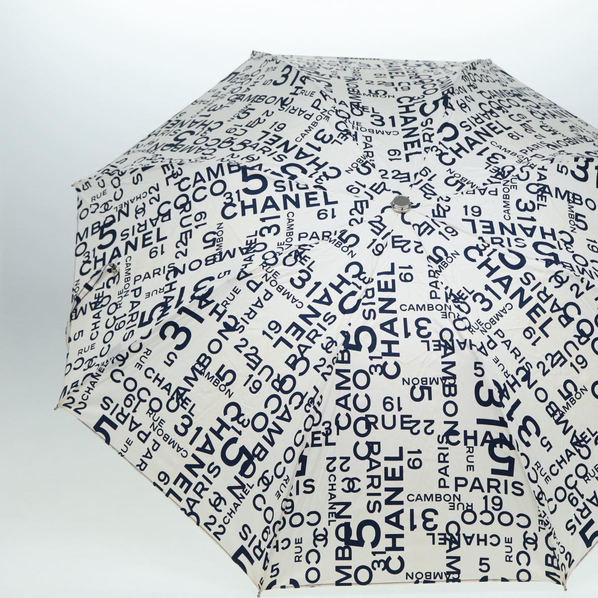 CHANEL Bycy folding Umbrella Cotton Wood White Navy CC Auth bs16603