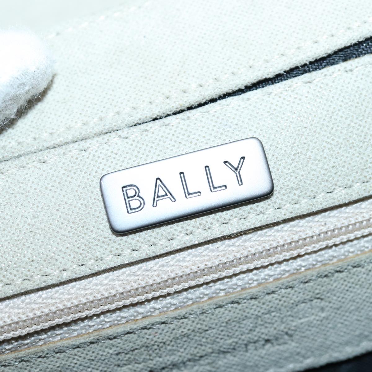 BALLY Shoulder Bag Suede Beige Auth bs16669