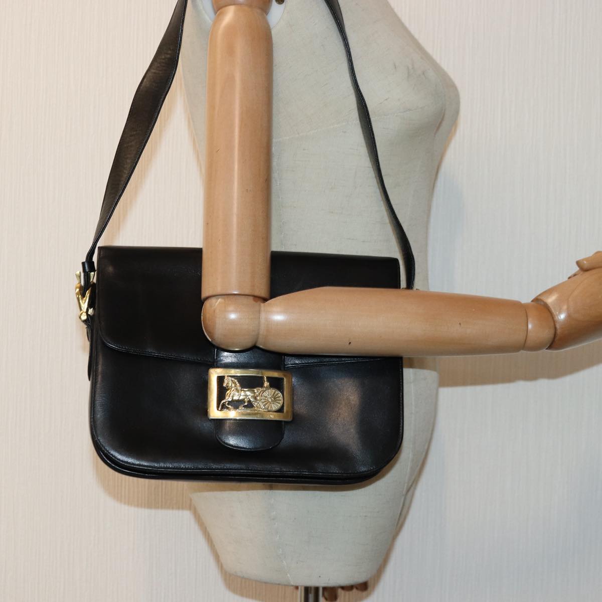 CELINE Horse Carriage Shoulder Bag Leather Black Auth bs16745