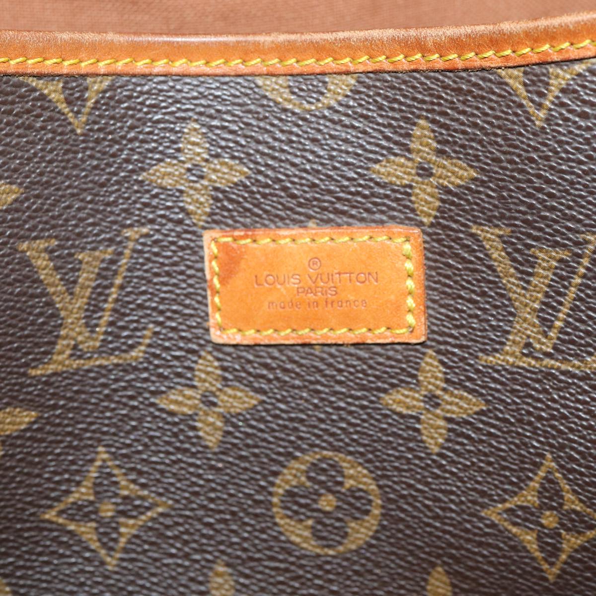 LOUIS VUITTON Monogram Saumur 35 Shoulder Bag M42254 LV Auth bs16798